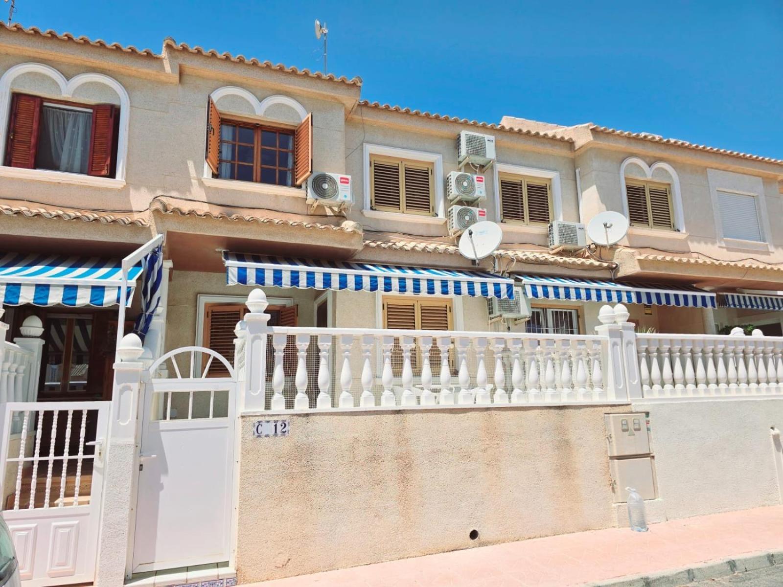 Apartament-Bungalow La Mata Torrevieja Villa Kültér fotó